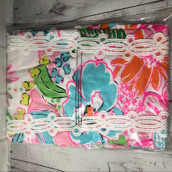 Lilly Pulitzer for Target Nosey Posie Shift Dress - Picture 3 of 4